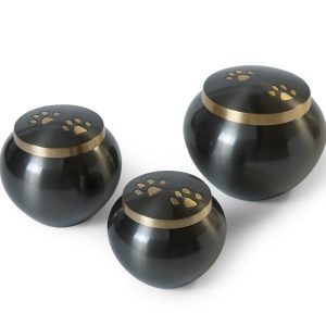 Brushed_Metal_Urn-Group-01