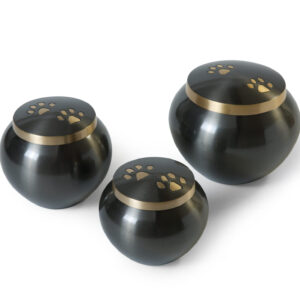 Brushed_Metal_Urn-Group-01